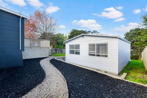 Photo of property in 20 Norman Road, Titirangi, Auckland, 0604