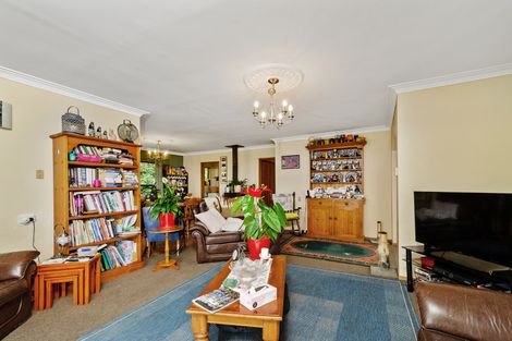 Photo of property in 31b Bush Road, Waiatarua, Auckland, 0604