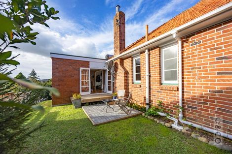 Photo of property in 16 Karaka Street, Helensville, 0800