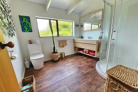 Photo of property in 81 Renown Road, Raumati South, Paraparaumu, 5032