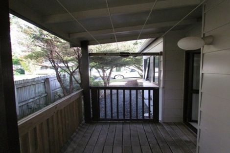 Photo of property in 6 Seagull Place, Whitby, Porirua, 5024