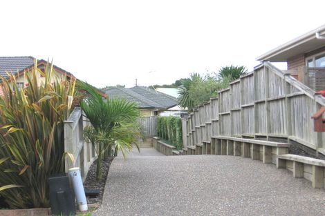 Photo of property in 12 Rosebay Rise, Henderson, Auckland, 0610