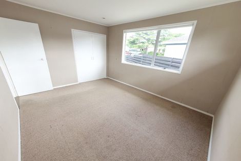 Photo of property in 12 Lipton Grove, Opaheke, Papakura, 2113
