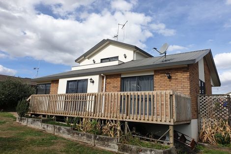 Photo of property in 27 Rosehill Place, Nawton, Hamilton, 3200