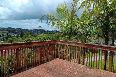 Photo of property in 10 Aralia Road, Sunnynook, Auckland, 0620