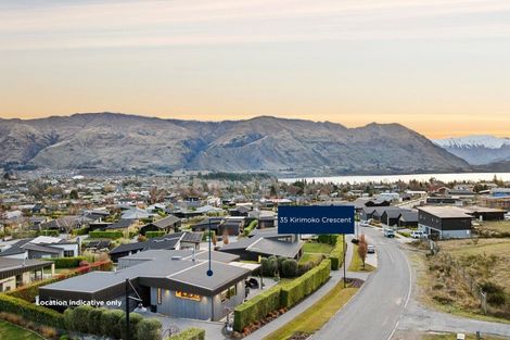Photo of property in 35 Kirimoko Crescent, Wanaka, 9305
