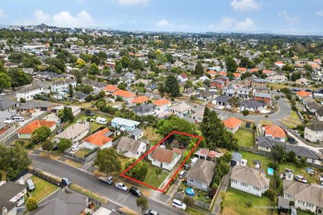 Photo of property in 15 Paul Crescent, Fairfield, Hamilton, 3214