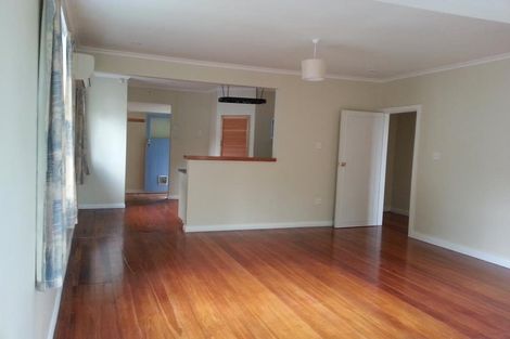 Photo of property in 33 Woodvale Grove, Fairfield, Lower Hutt, 5011