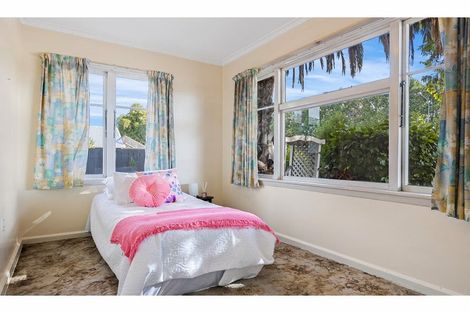 Photo of property in 37 Yaldhurst Road, Sockburn, Christchurch, 8042