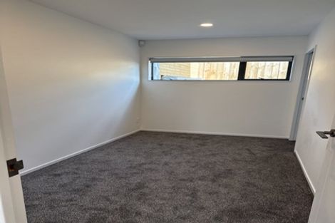 Photo of property in 12b Elcoat Avenue, Te Atatu South, Auckland, 0610