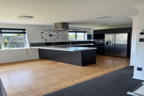 Photo of property in 28 Windsor Road, Bellevue, Tauranga, 3110
