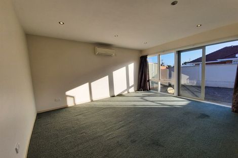 Photo of property in 2/110 Martin Street, Wallaceville, Upper Hutt, 5018