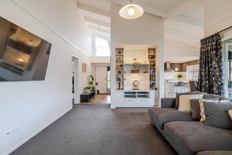 Photo of property in 19 Meridian Grove, Kelvin Grove, Palmerston North, 4414