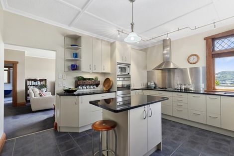 Photo of property in 191 Seatoun Heights Road, Miramar, Wellington, 6022