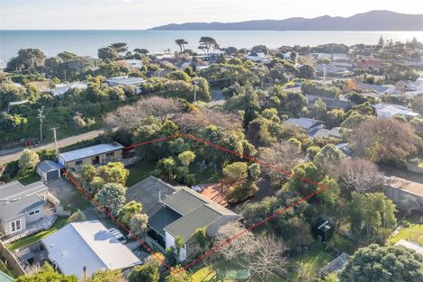Photo of property in 88 Matatua Road, Raumati Beach, Paraparaumu, 5032