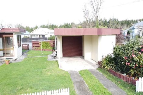 Photo of property in 1 Waverley Street, Waipawa, 4210