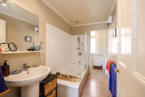 Photo of property in 26 Hereford Street, Roslyn, Dunedin, 9010