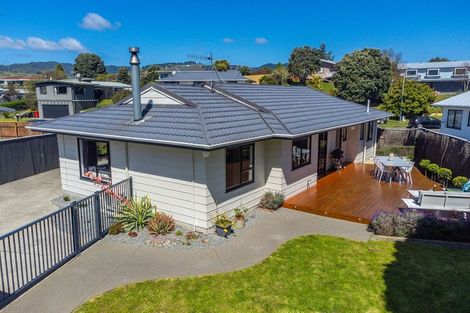 Photo of property in 37 Campbell Avenue, Paraparaumu, 5032