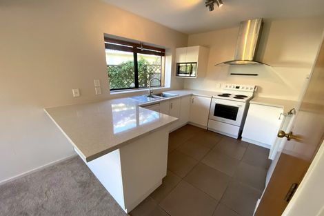 Photo of property in 2/60 Centorian Drive, Windsor Park, Auckland, 0632