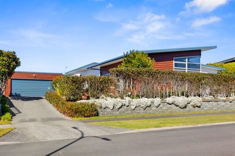 Photo of property in 4 St Andrews Parkway, Waiwhakaiho, New Plymouth, 4312