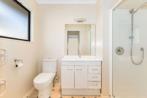 Photo of property in 92 Navigation Drive, Whitby, Porirua, 5024