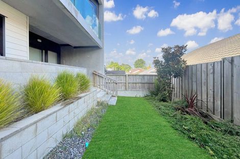 Photo of property in 8/9g East Street, Papakura, 2110