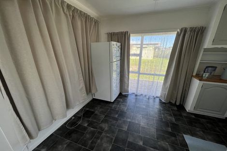 Photo of property in 14 Bledisloe Street, Levin, 5510