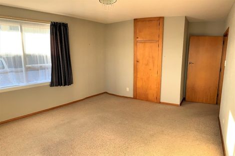 Photo of property in 42 Inwoods Road, Parklands, Christchurch, 8083