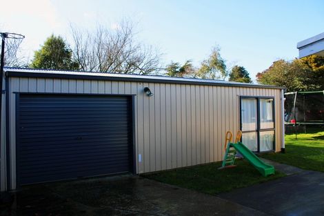 Photo of property in 10 Tasman Crescent, Carterton, 5713