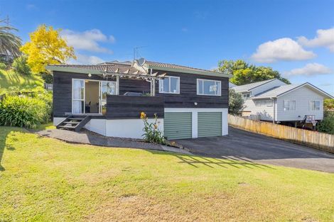 Photo of property in 1/11 Atlantis Place, Totara Vale, Auckland, 0629