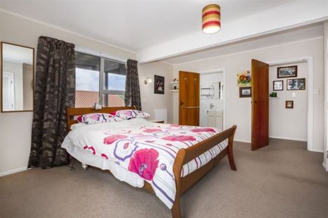 Photo of property in 8 Brora Crescent, Papakowhai, Porirua, 5024
