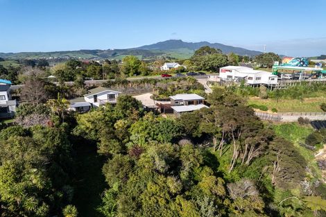 Photo of property in 6 Main Road, Raglan, 3225