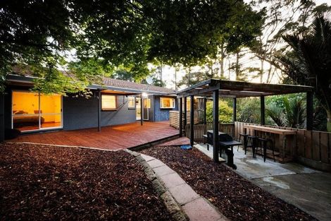 Photo of property in 140 Aokautere Drive, Fitzherbert, Palmerston North, 4410