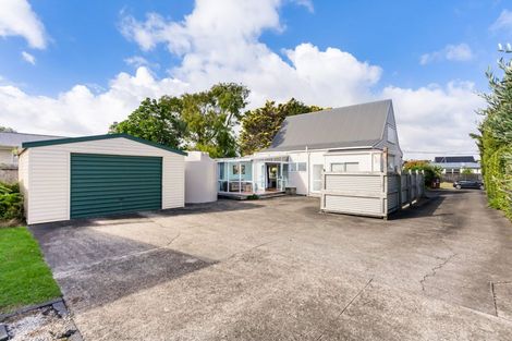 Photo of property in 21 Zealandia Road, Manly, Whangaparaoa, 0930