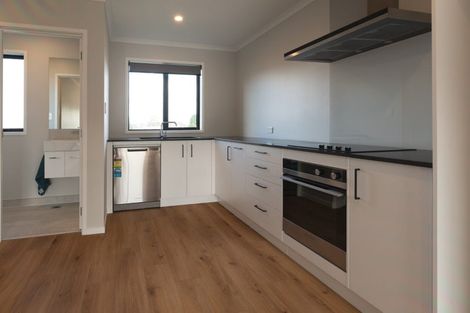 Photo of property in 2 Kawapani Lane, Kumeu, 0810