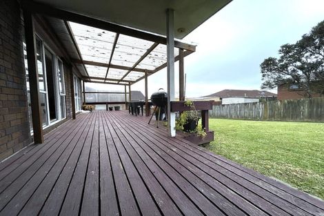 Photo of property in 6 Veagh Place, Highland Park, Auckland, 2010