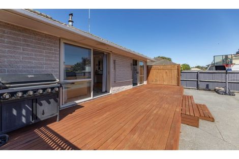 Photo of property in 17 Ariel Place, Aranui, Christchurch, 8061
