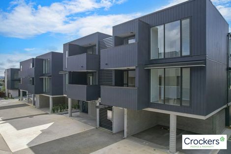 Photo of property in 10/10 Treasure Lane, Te Atatu South, Auckland, 0610