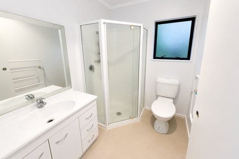 Photo of property in 86a Barrys Road, Glendene, Auckland, 0602