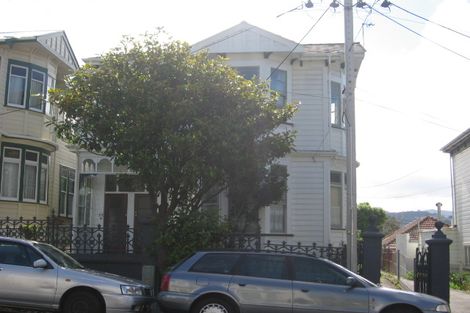 Photo of property in 2/66 Brougham Street, Mount Victoria, Wellington, 6011