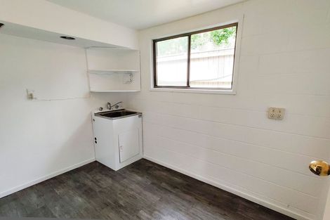 Photo of property in 17 Busby Hill, Havelock North, 4130