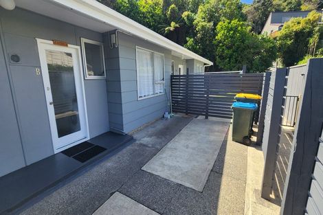 Photo of property in 2/80 Airlie Road, Plimmerton, Porirua, 5026