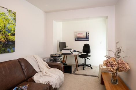 Photo of property in 43a Chambers Street, Havelock North, 4130