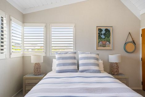 Photo of property in 202 Beverley Terrace, Whangamata, 3620