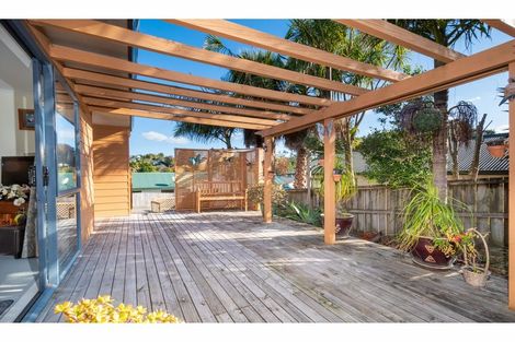 Photo of property in 155 Brian Crescent, Stanmore Bay, Whangaparaoa, 0932