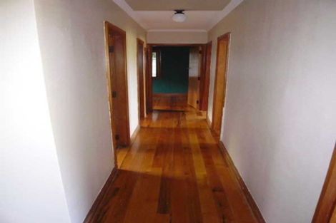 Photo of property in 11 Oku Street, Island Bay, Wellington, 6023