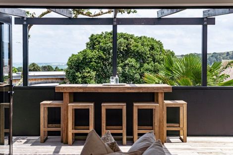 Photo of property in 10c Long Street, Raglan, 3225