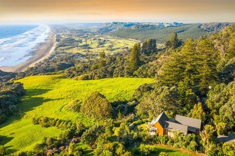 Photo of property in 28 Edwin Mitchelson Road, Muriwai, Waimauku, 0881