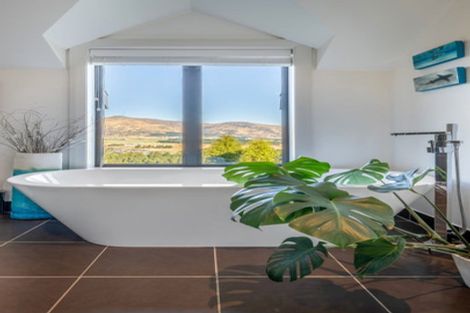 Photo of property in 1147b Lake Hawea-albert Town Road, Albert Town, Wanaka, 9382