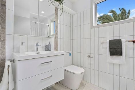 Photo of property in 70b Barrack Road, Mount Wellington, Auckland, 1060